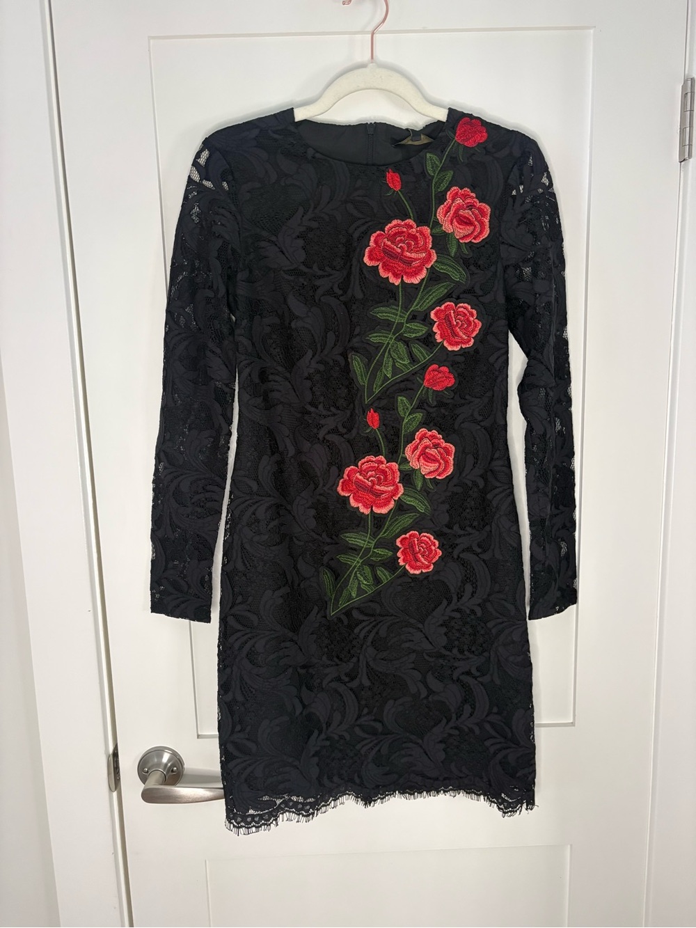 NWT Forest Lily Black Lace Rose Embroidered Long Sleeve Cocktail Dress Size 0